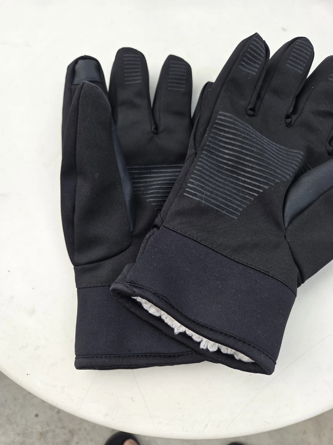 Black Winter Gloves - photo 5