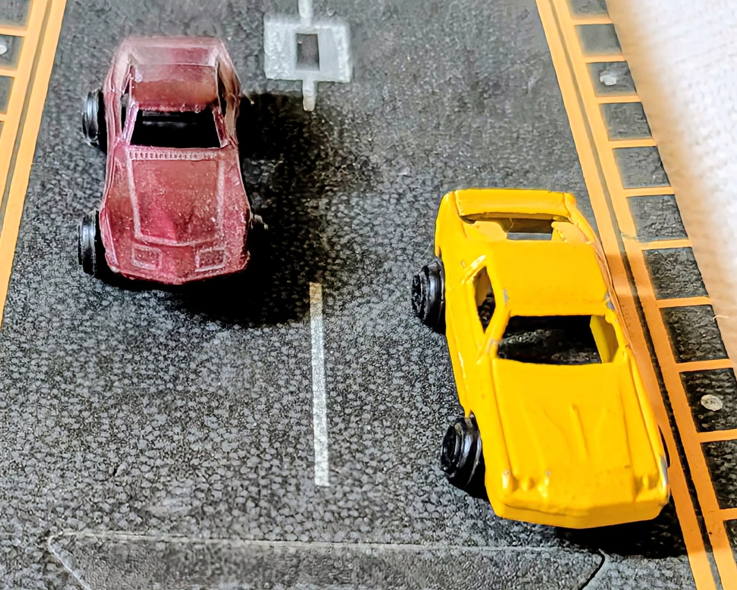Vintage Tootsie Toy Cars Die-cast Sports Cars - photo 5