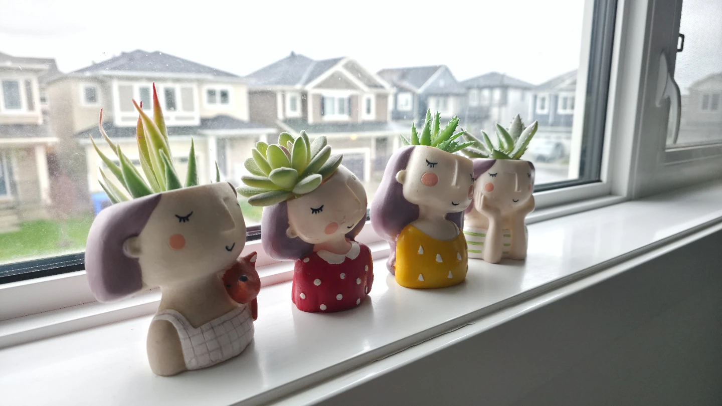Set of 4 Cute Girl Face Planters - photo 4
