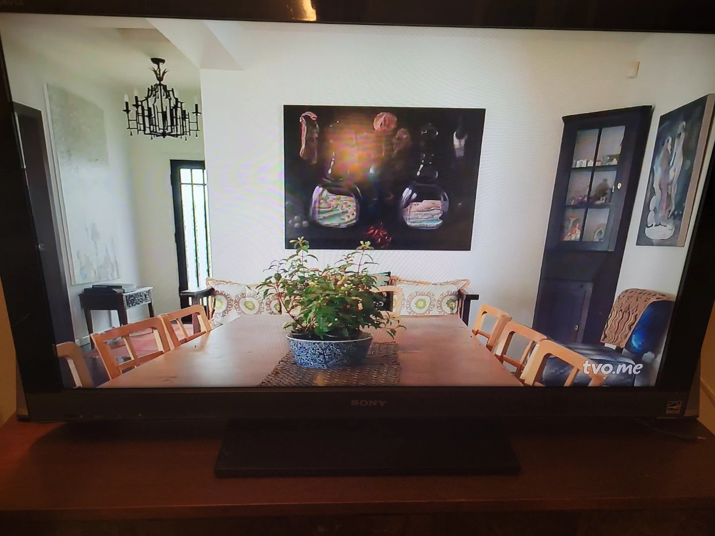 Sony KDL-40EX400 40-inch LCD TV - photo 5