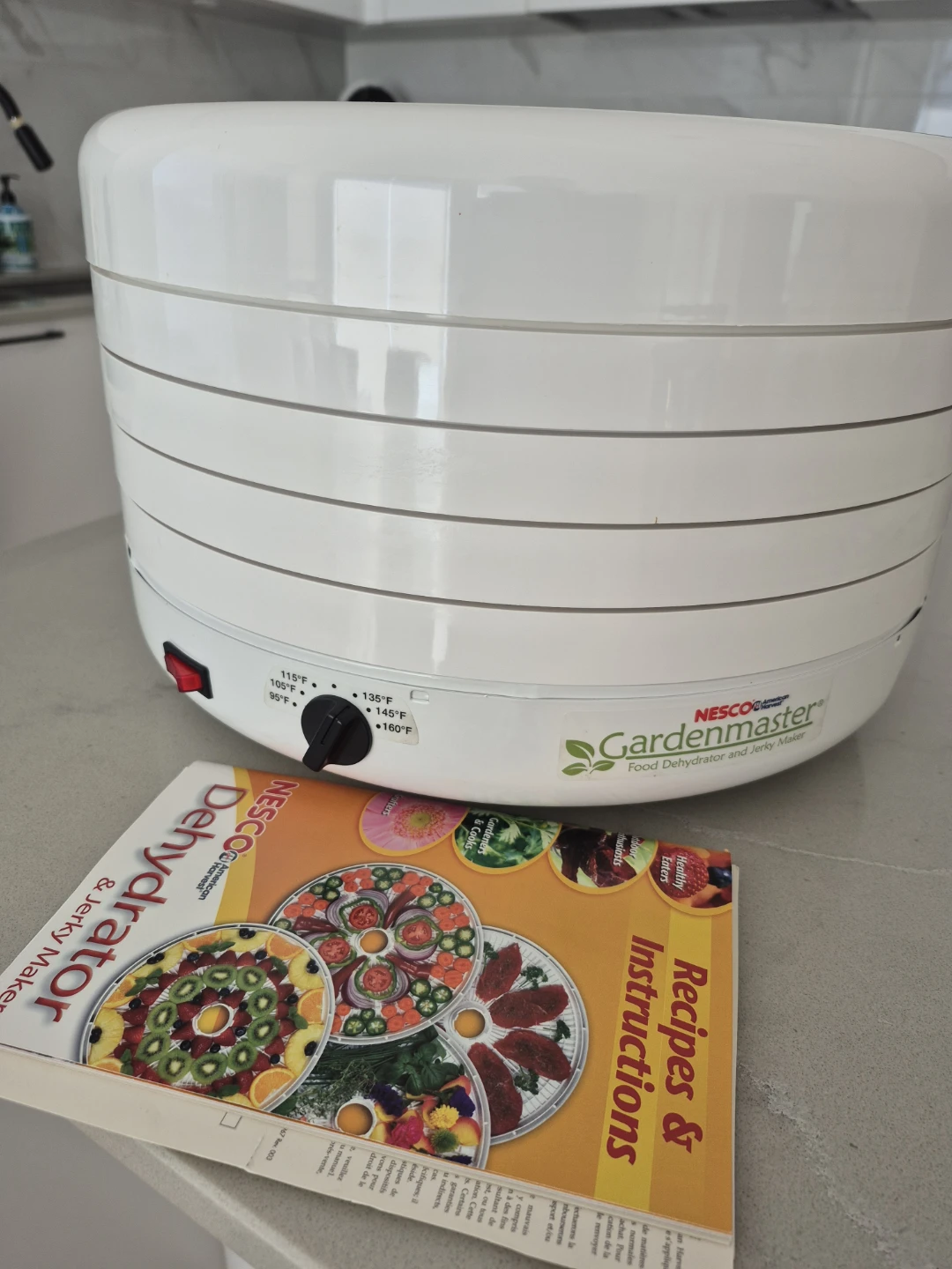 Nesco Gardenmaster Food Dehydrator and Jerky Maker