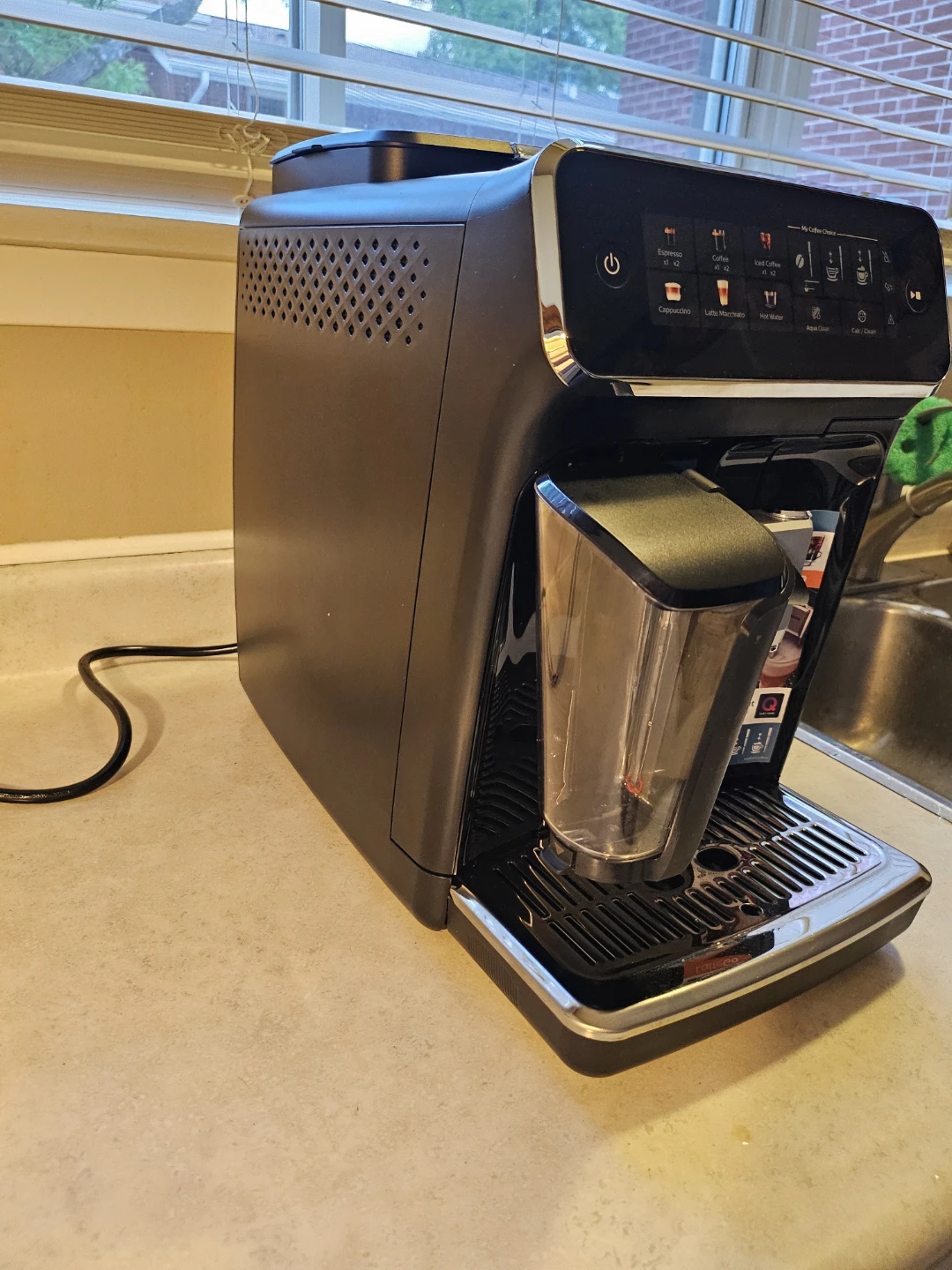 Philips 3300 Series Fully Automatic Espresso Machine - photo 5