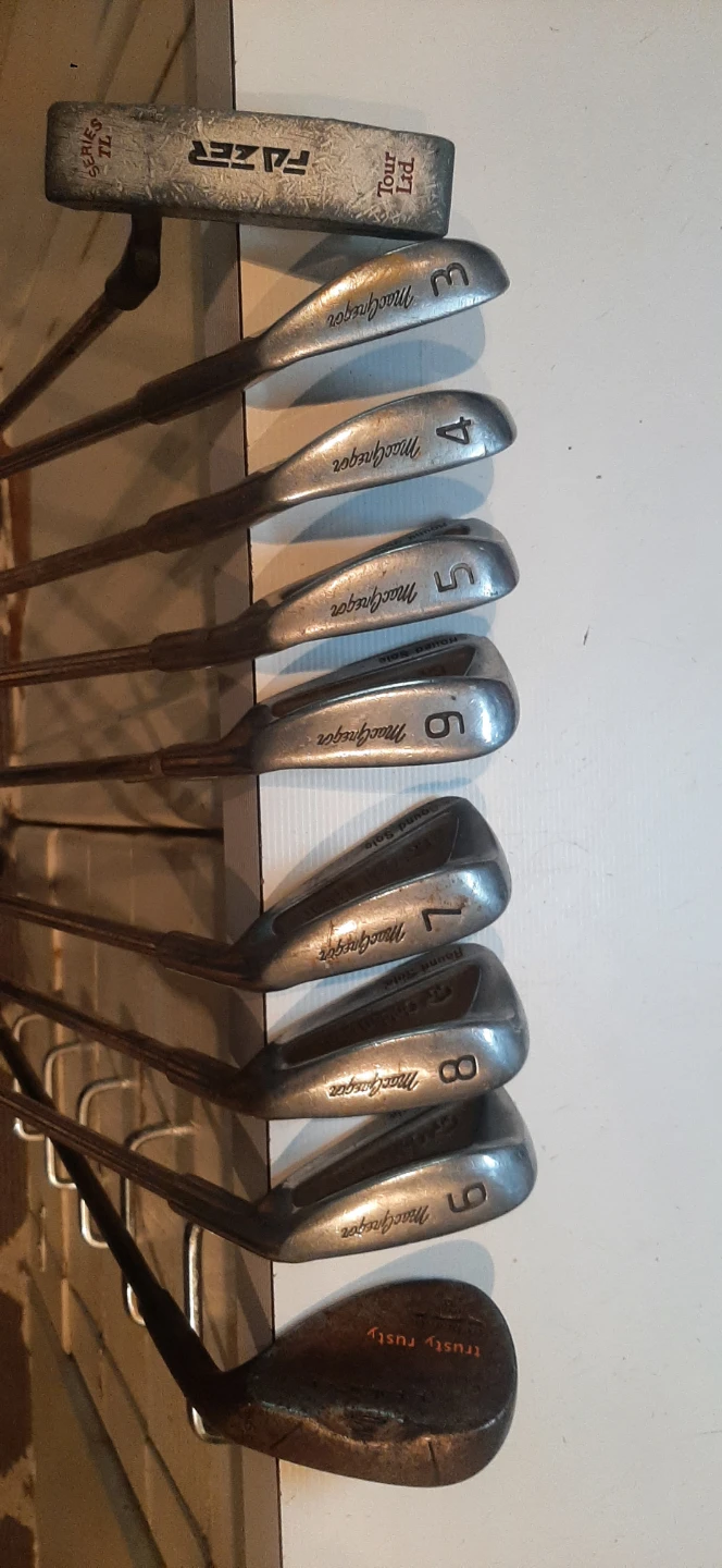 Complete Set Of MacGregor Mens Right Handed Golf Clubs With Bag - photo 3