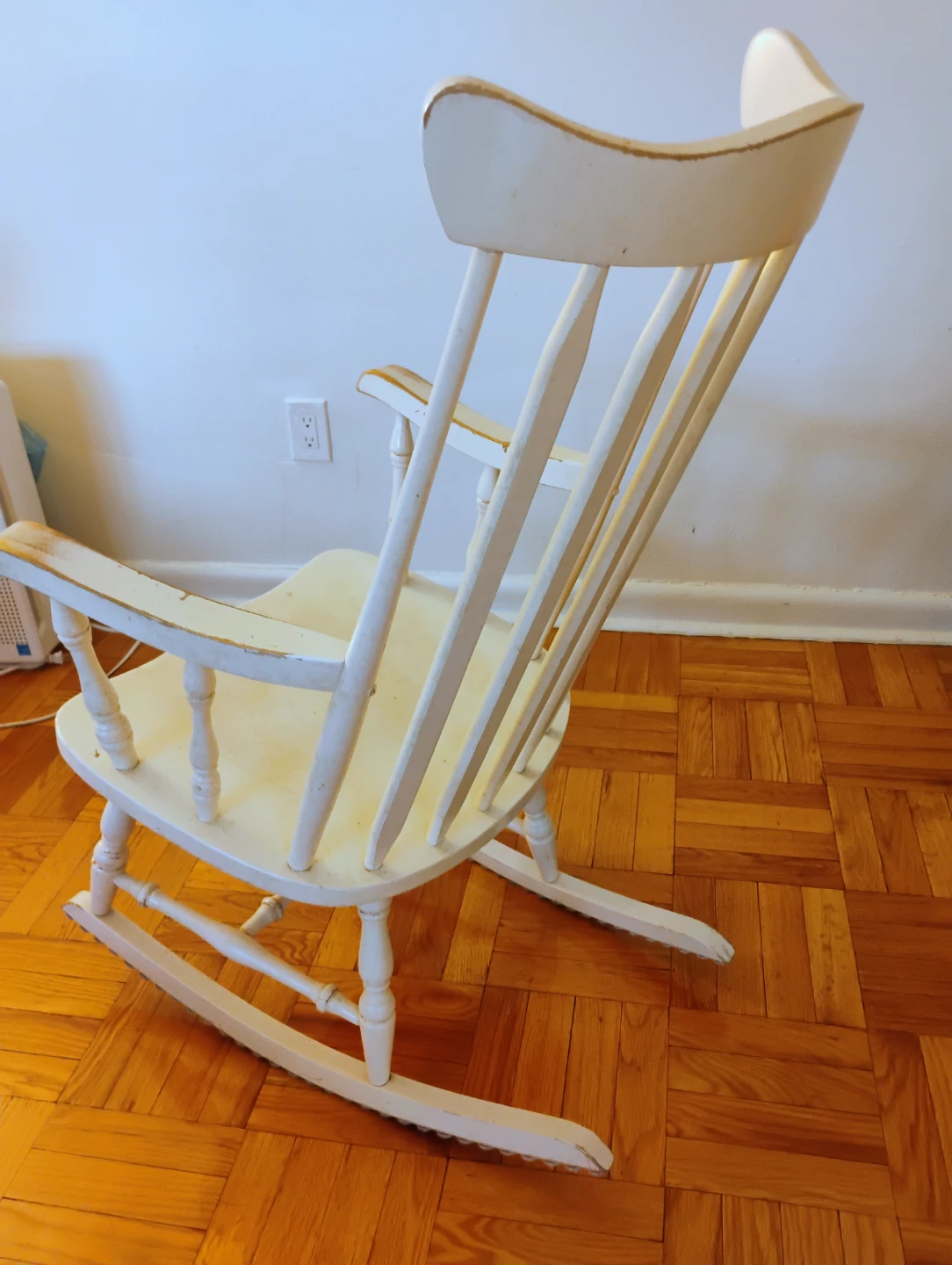 White Wooden Rocking Chair - photo 3