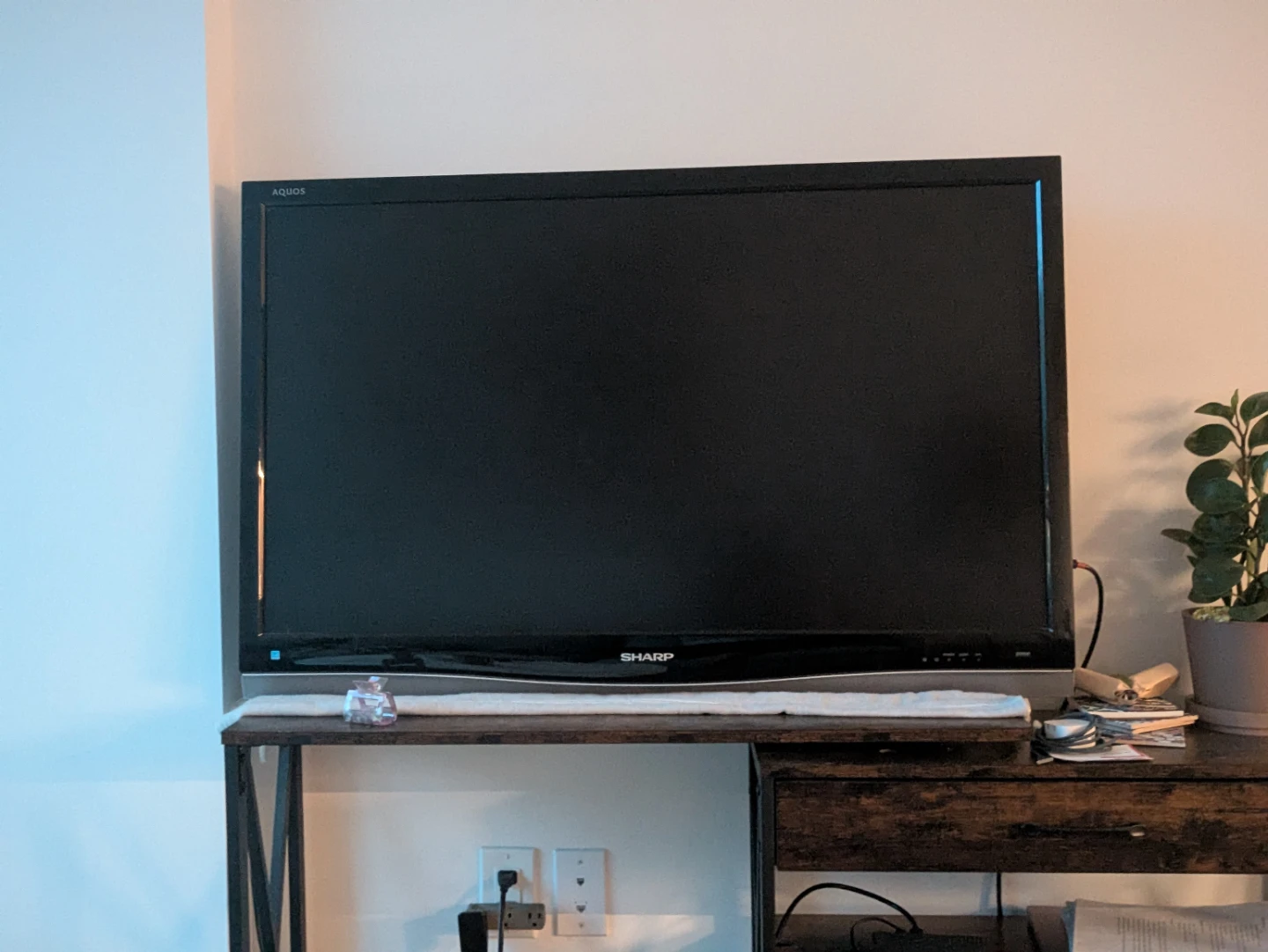Free Sharp Aquos Flat Screen TV - photo 2