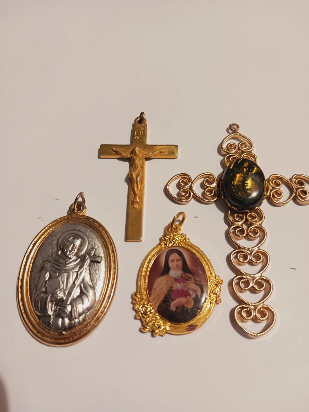 Lot of 4 Beautiful Religious Pendants  $15 EACH - photo 2