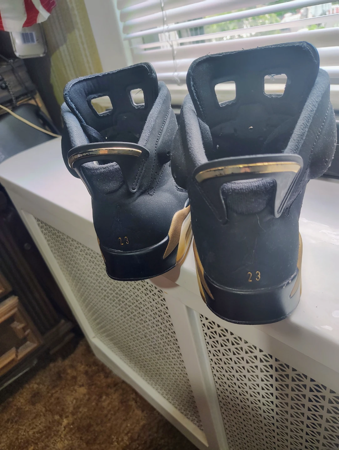 Air Jordan 6 Retro Black Gold Size 9.5 - photo 4