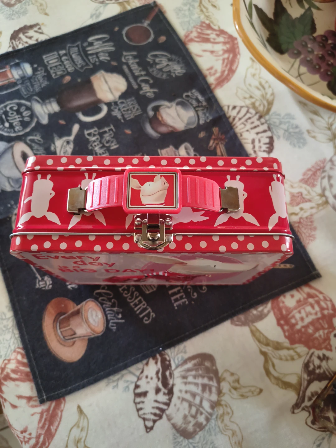Olivia "Every Day is a BIG DAY!" Tin Lunch Box - photo 2