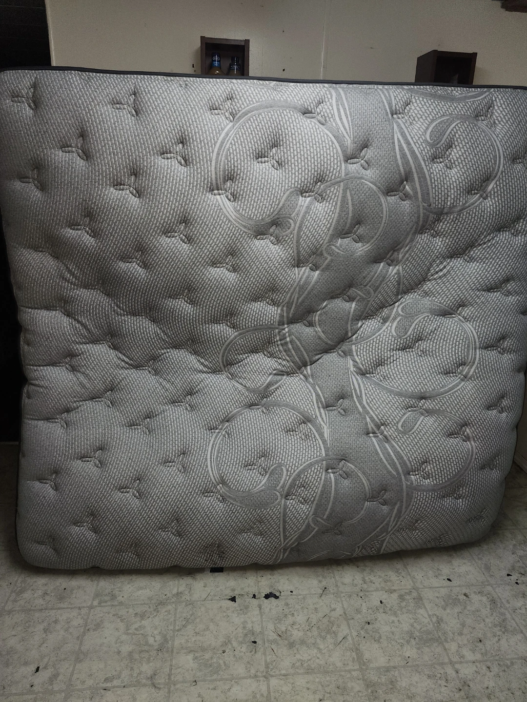 King size Beautyrest Hotel Mattress - photo 3