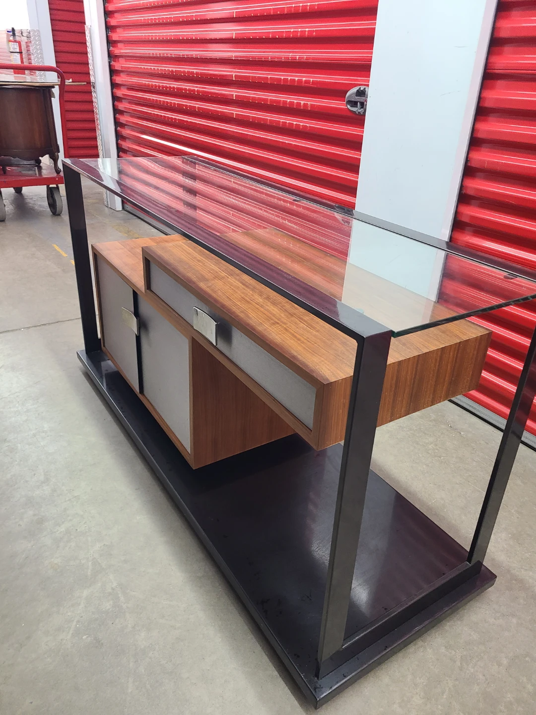 🇨🇦  Glass Top Console Table - photo 3