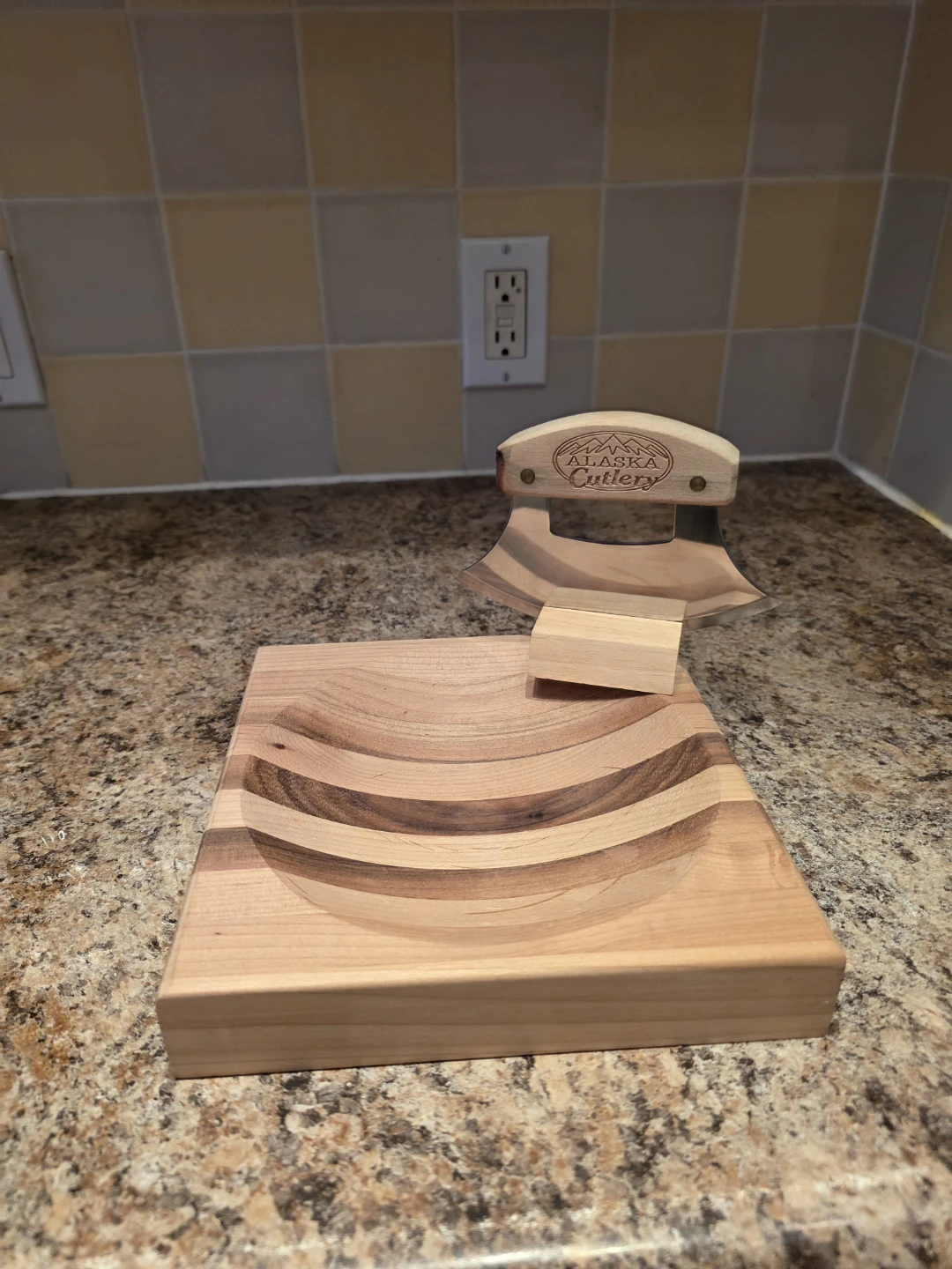 A cutting knife from Alaska