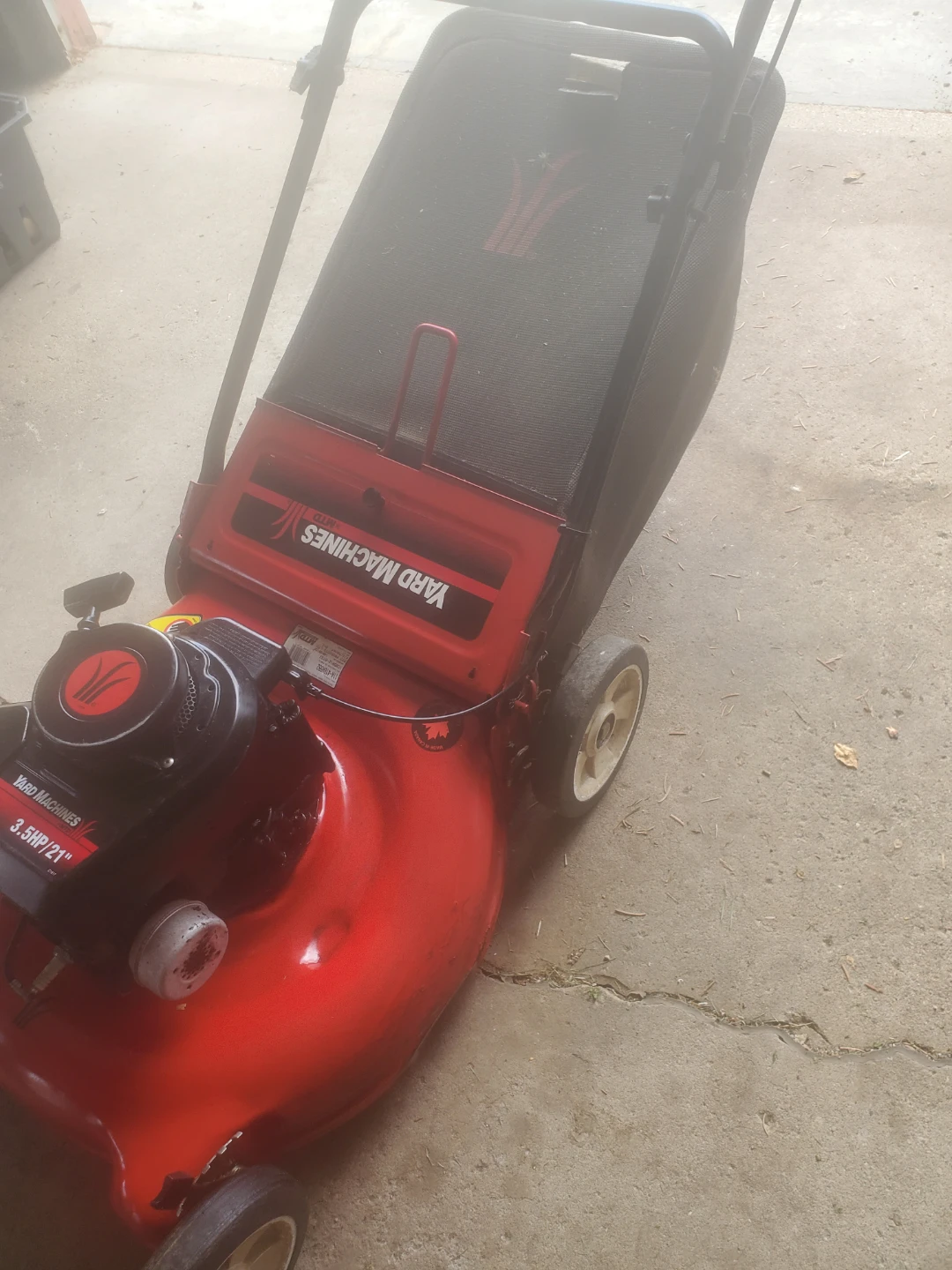 Yard Machines 3.5HP 21" Lawnmower