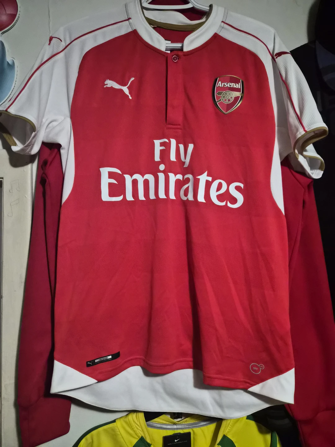 Arsenal 15/16 puma england soccer jersey ⚽️
