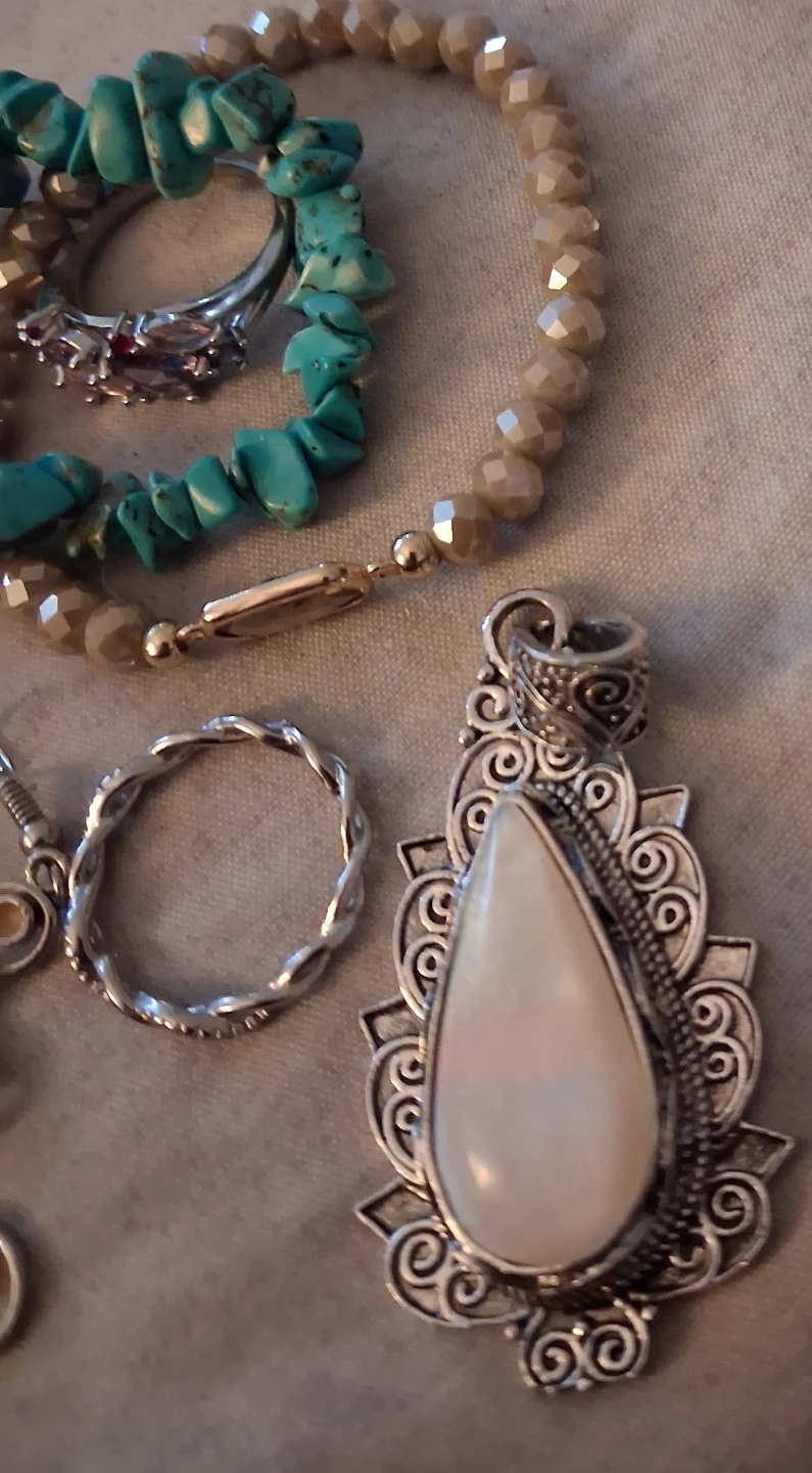 Assorted Women's Jewellery Set - photo 2