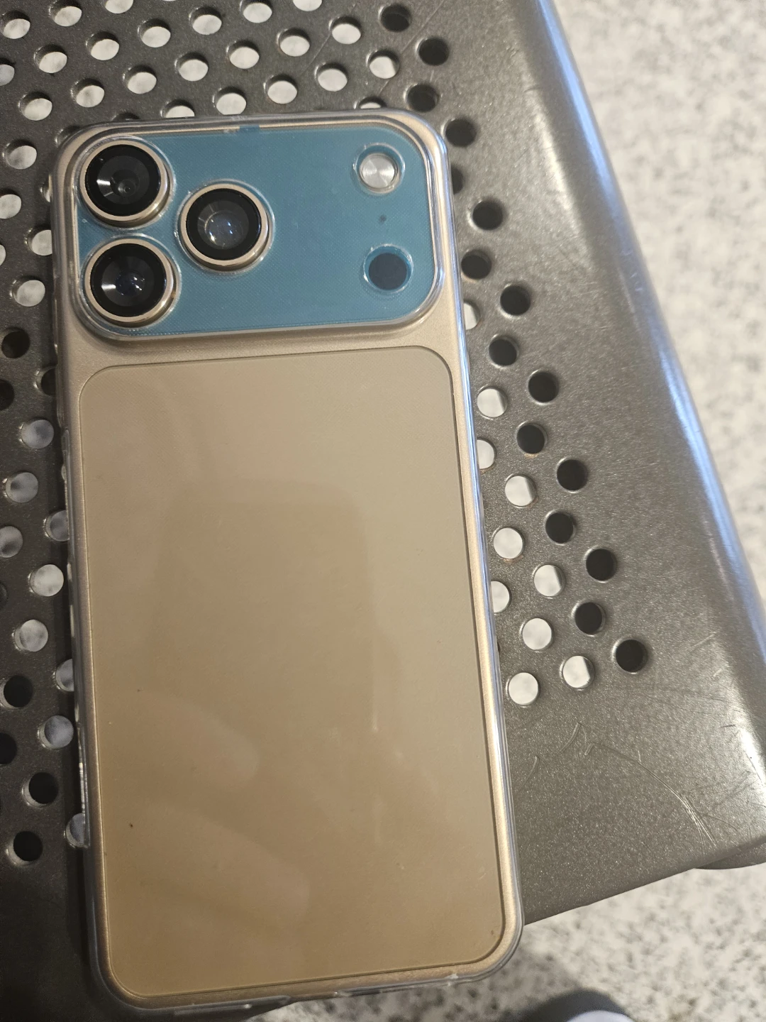 i17 max pro - photo 2