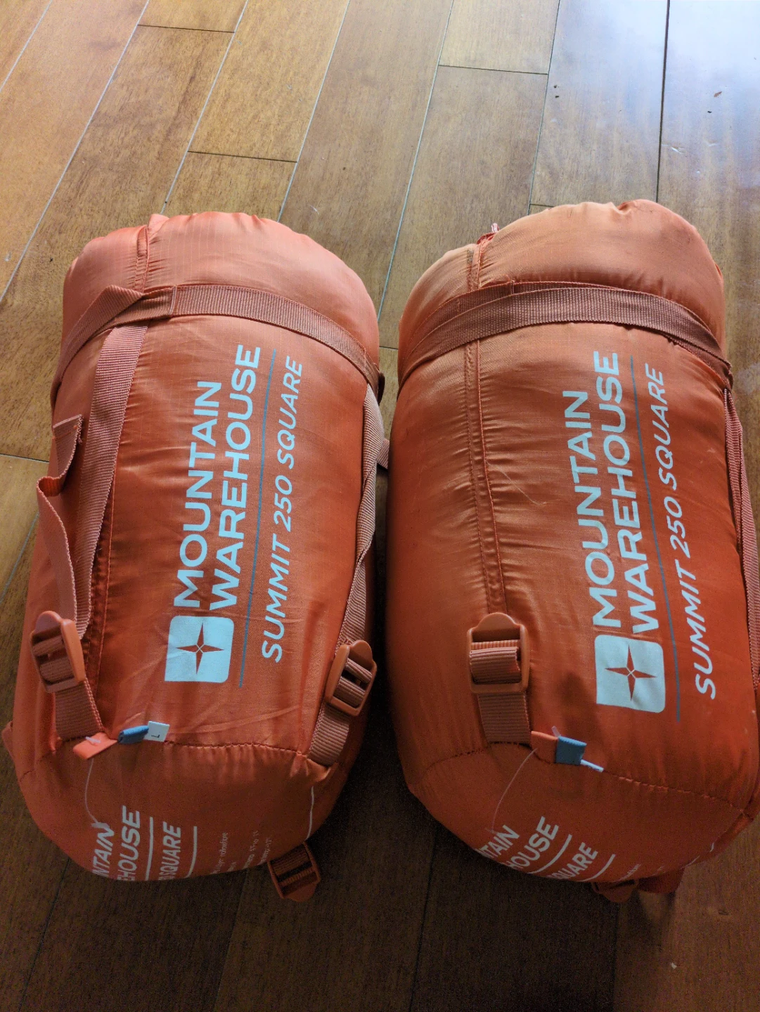 Mountain Warehouse Sleeping Bags (x2, left/right zip) - photo 2
