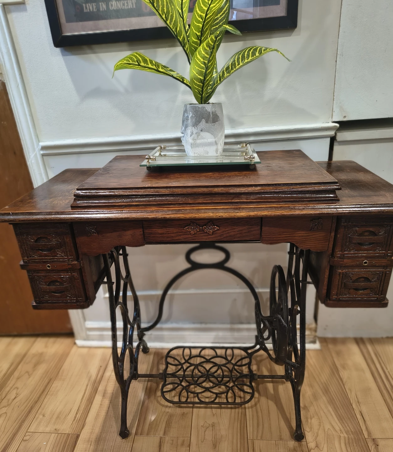 Reliance Sewing Machine with Wooden Cabinet