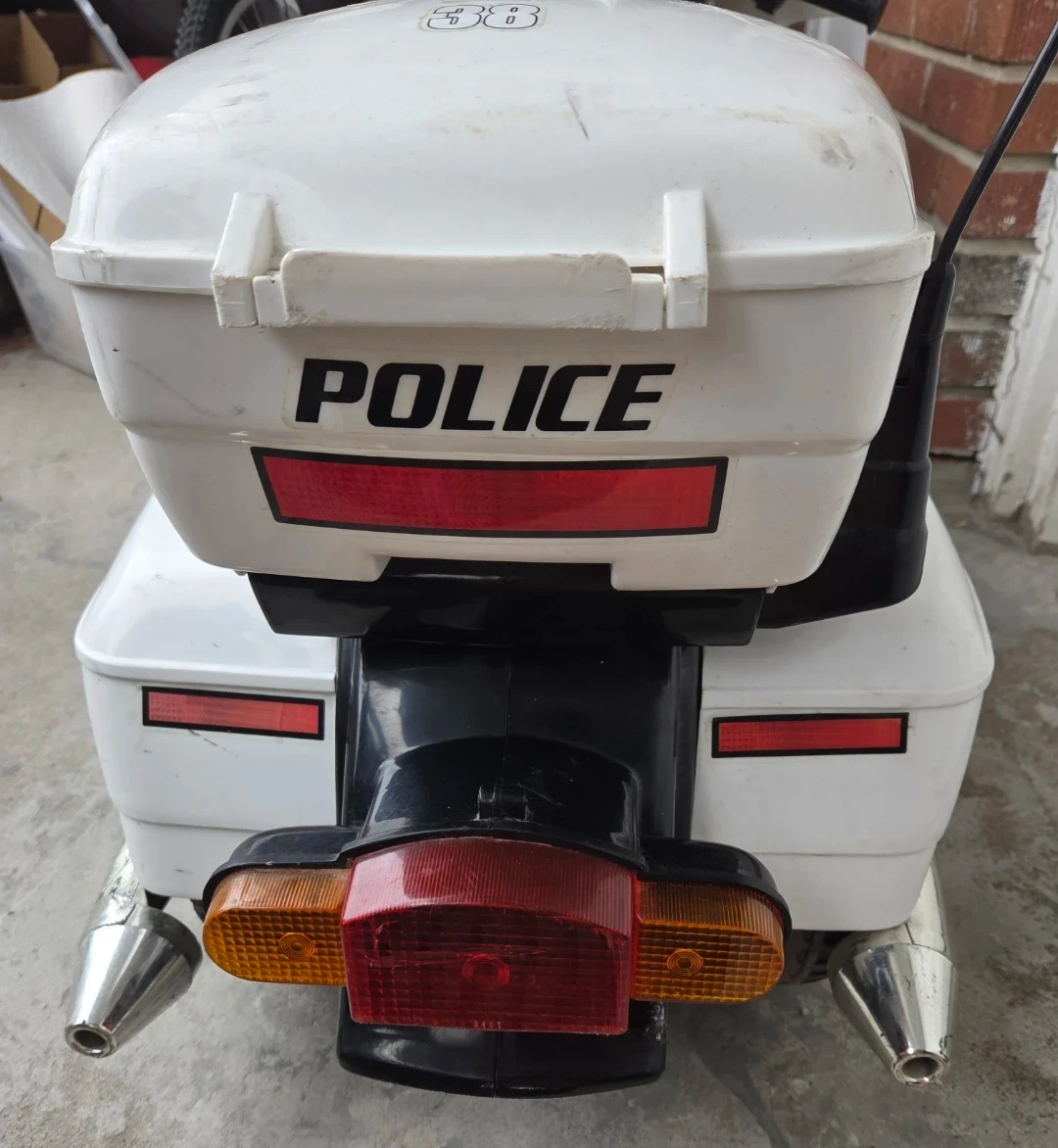 Ride-On Police Motorcycle - photo 3