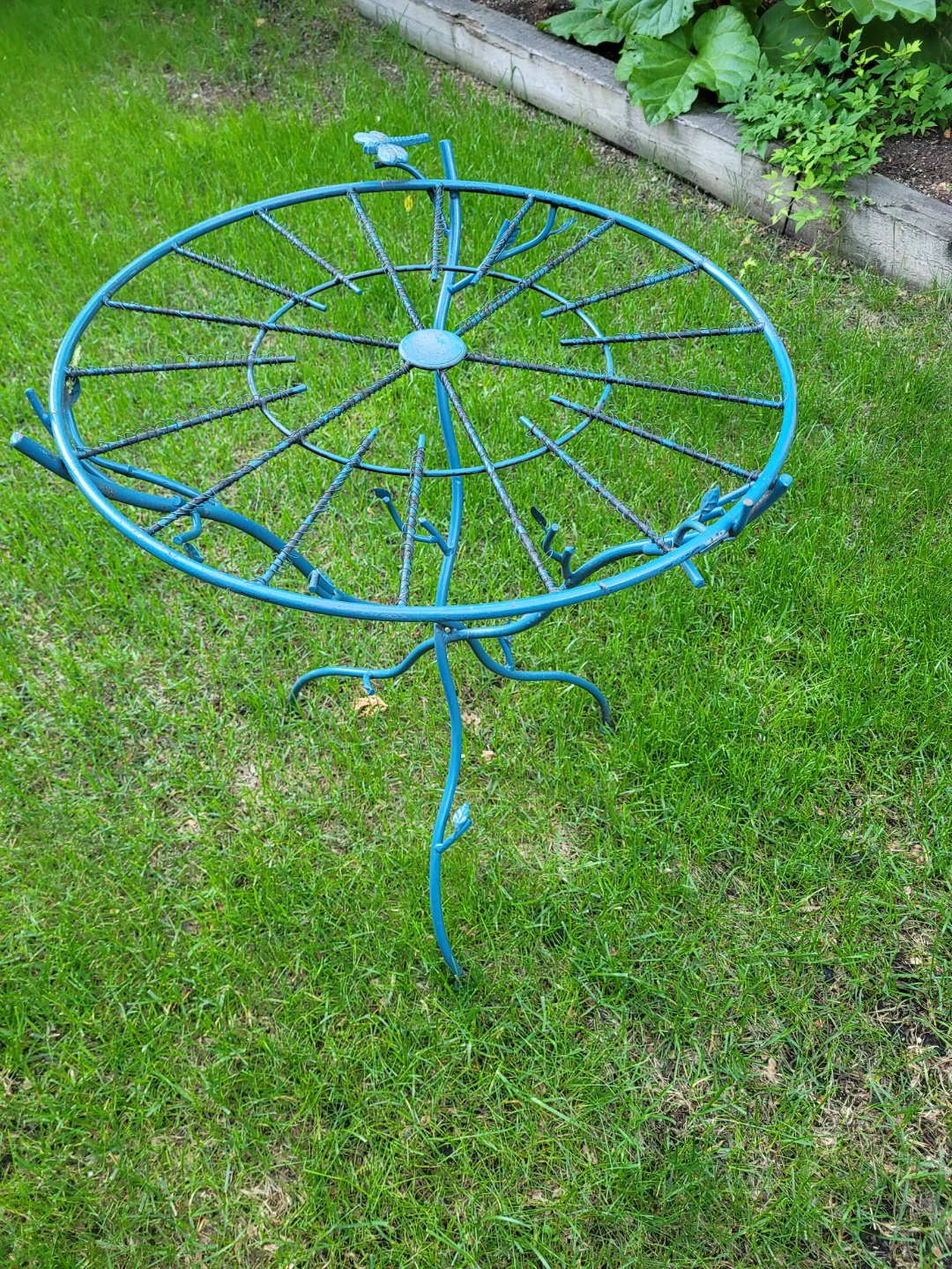 Blue Metal Dragonfly Garden Plant Stand