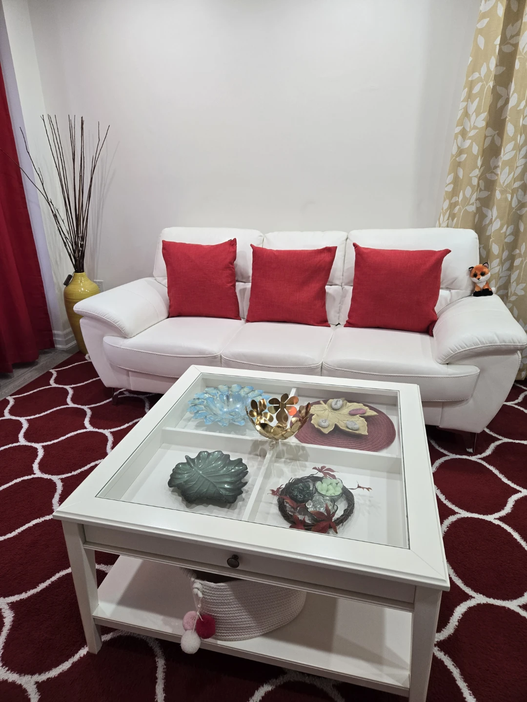 White Coffee Table with Glass Display Top - photo 4