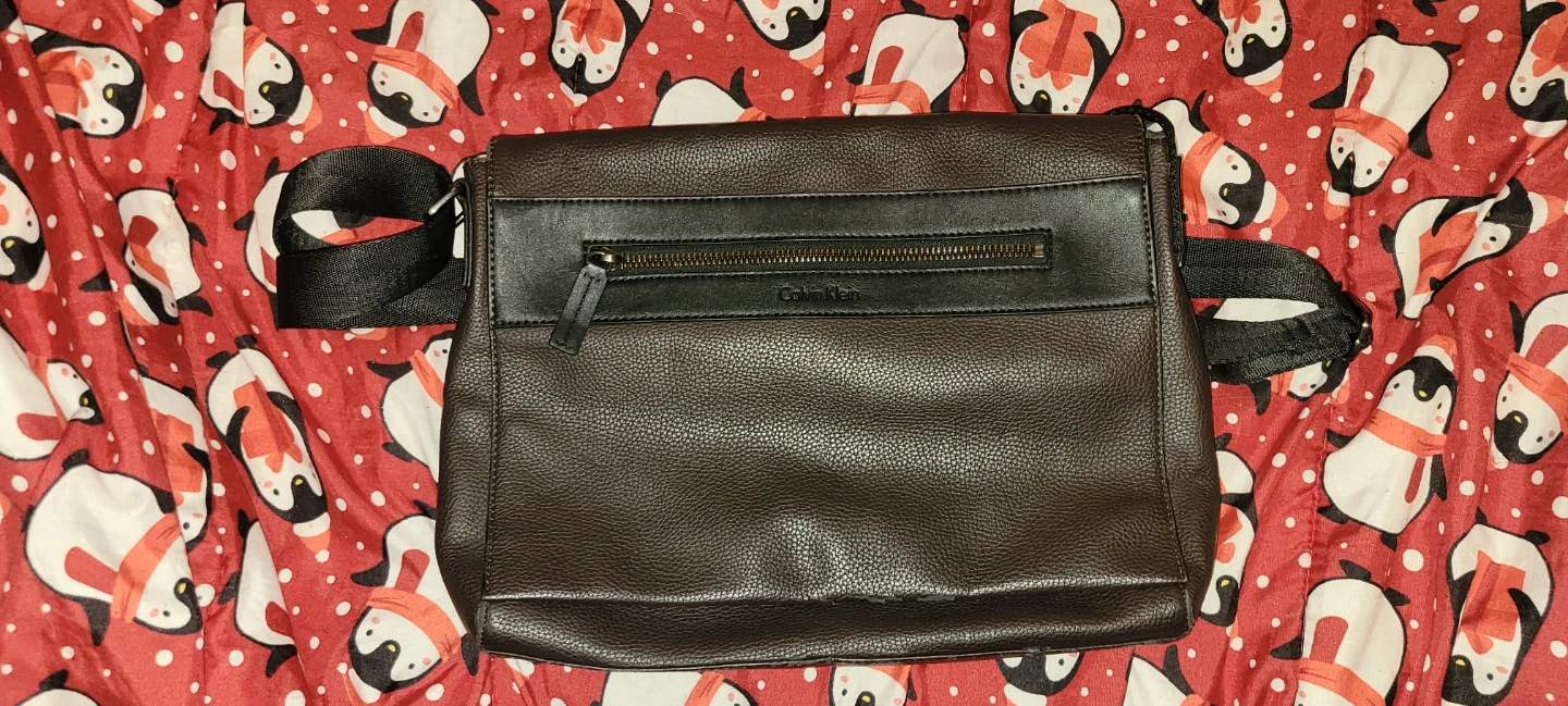 Calvin Klein Messenger Bag