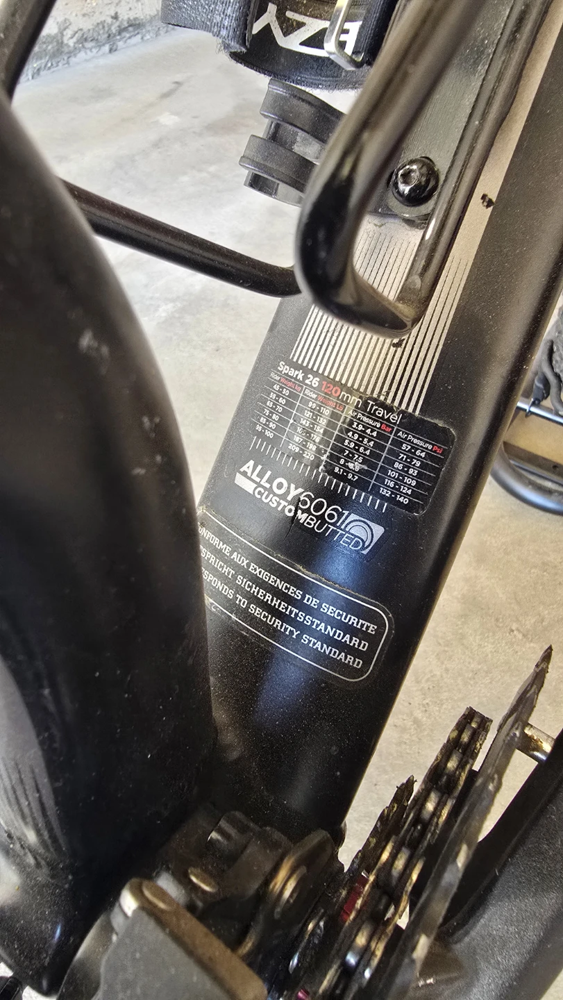 Scott Spark 60 mountain bike - photo 3