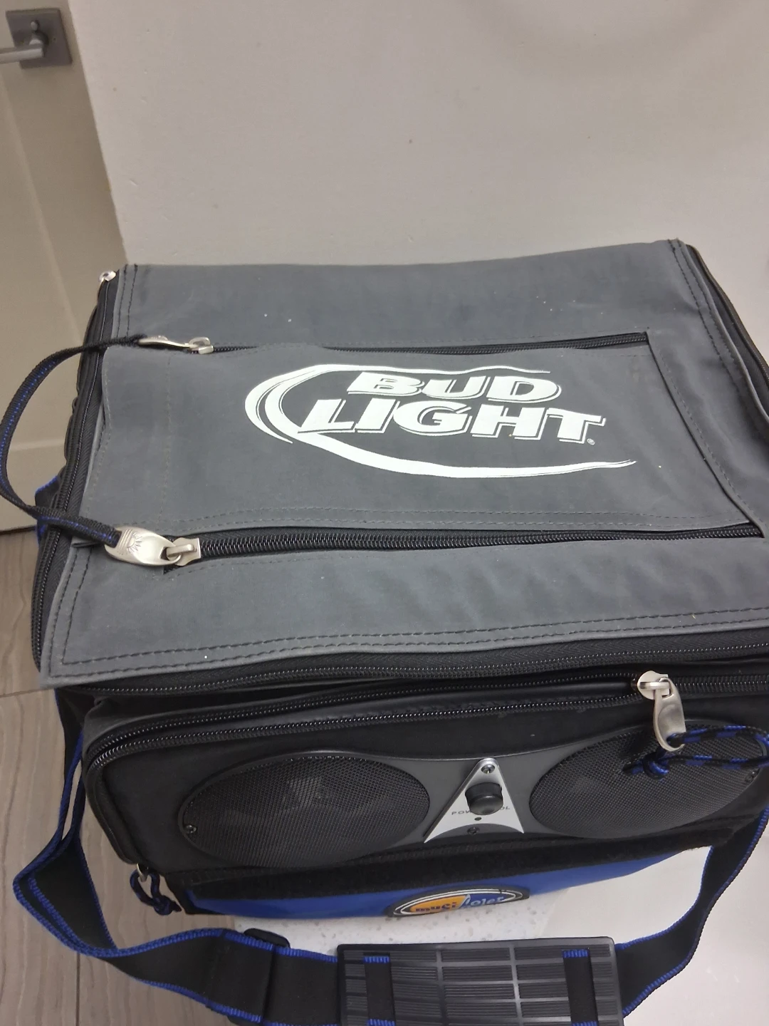 Musitron Cooler Bag with Speakers - Bud Light