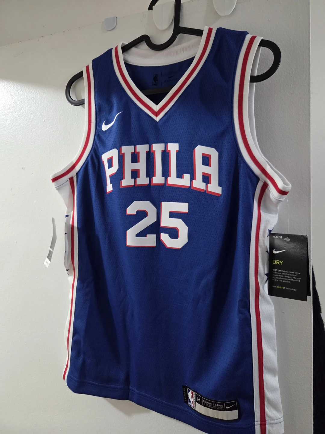 Kids/Youth NBA and NFL Jerseys NEW - Size Medium