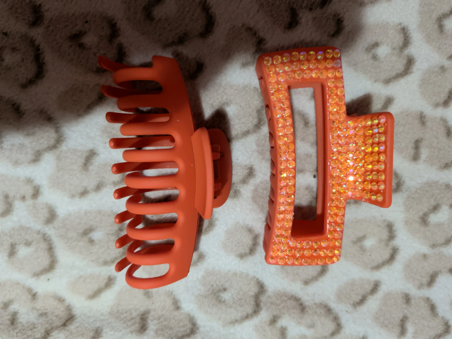 Orange Claw Hair Clips Set - photo 2