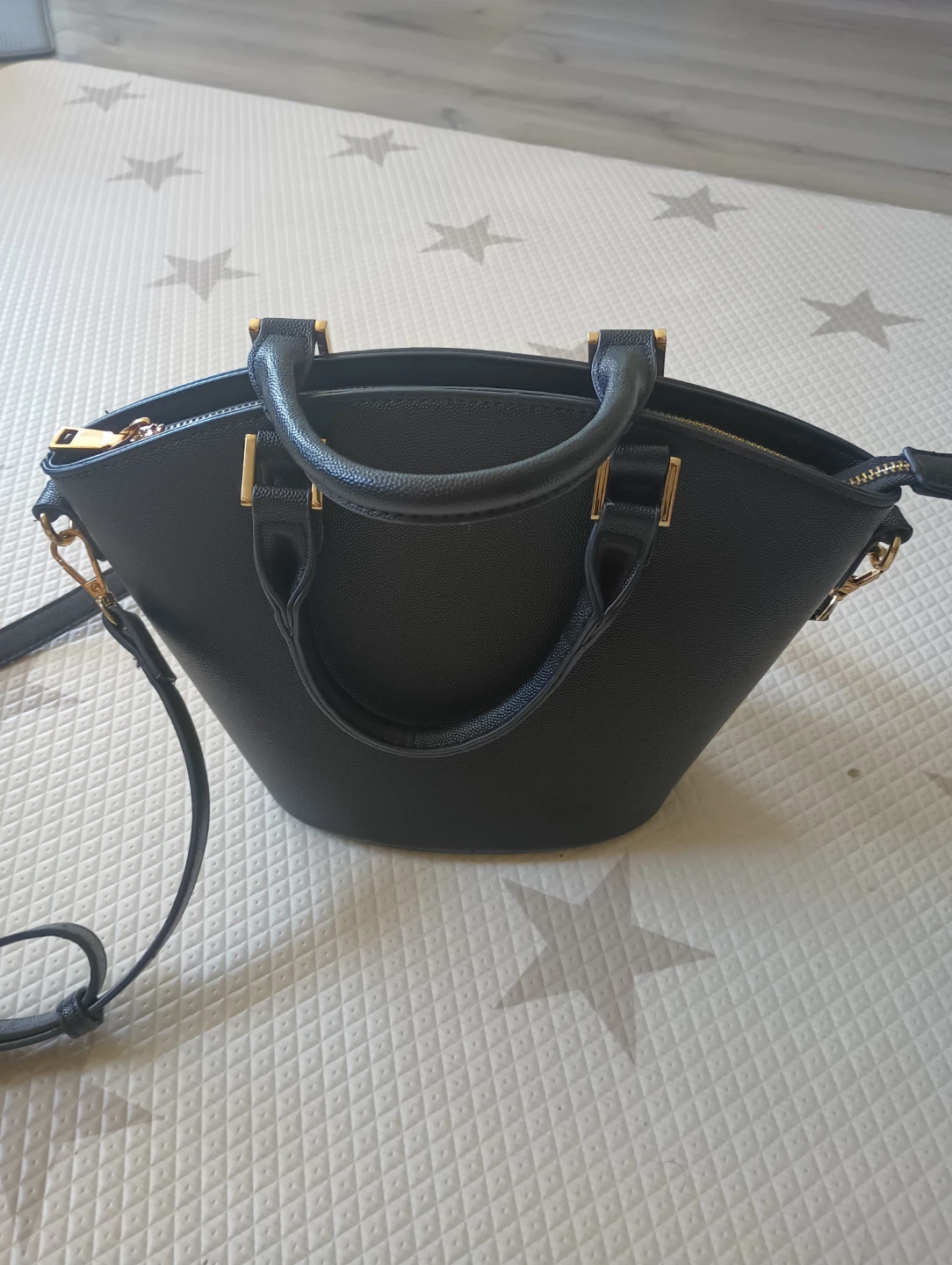Black Handbag - photo 2