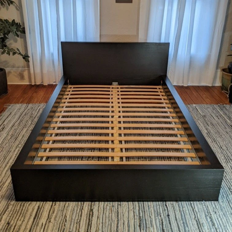 Delivery: Full Size bed frame