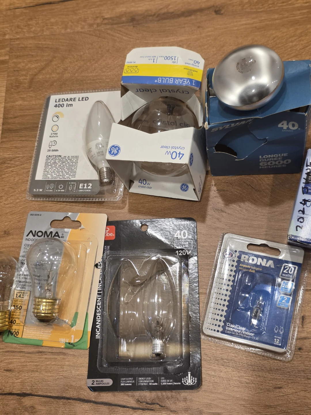 Assorted Light Bulbs (40W, LED) - photo 2