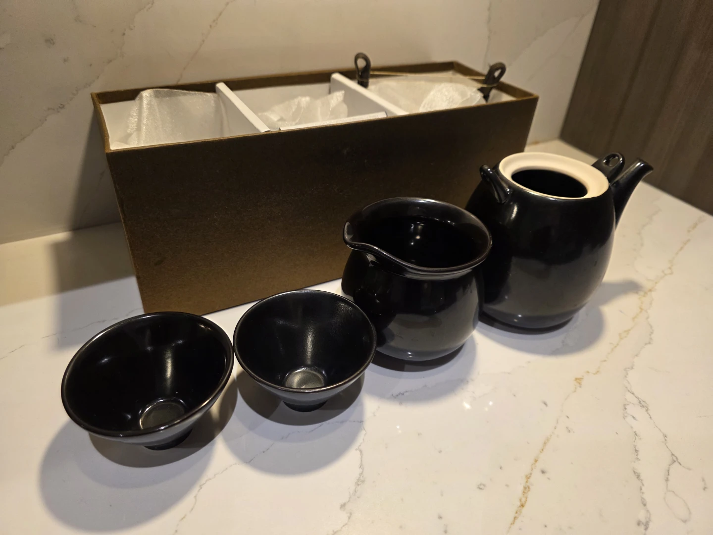 Black Tea Set with 2 Cups and Pitcher
