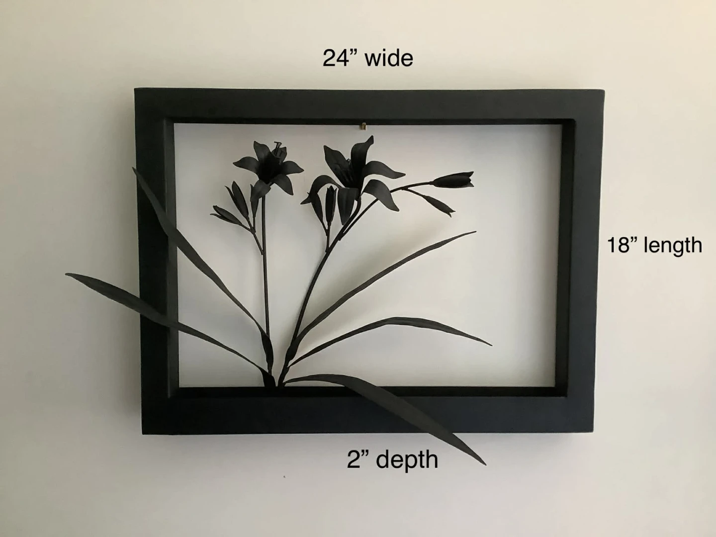 ⚽Black Lily Metal Wall Art