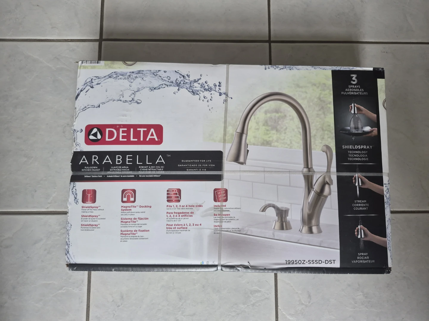 NEW Delta Arabella Kitchen Faucet