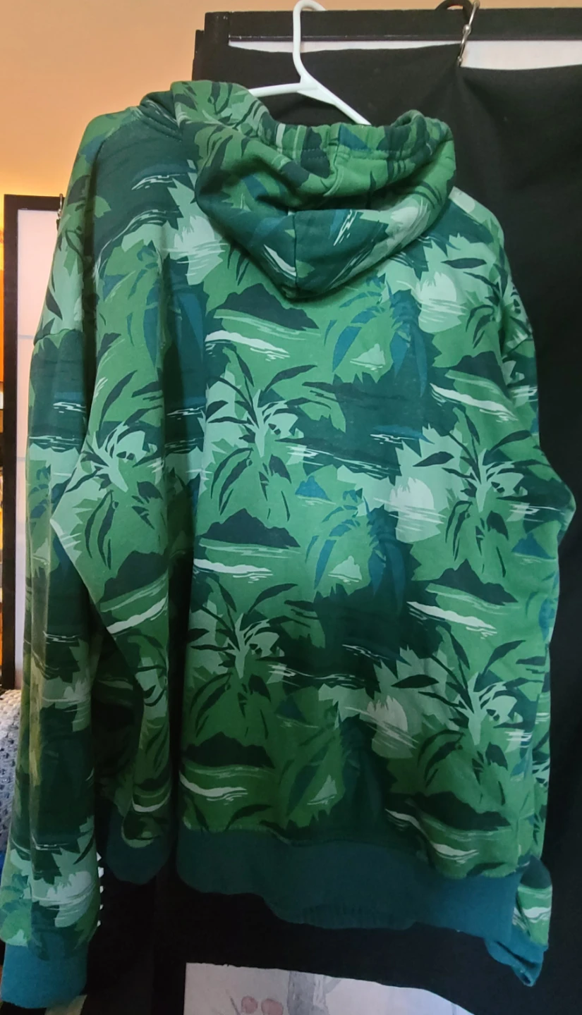 Green Camo Hoodie and Jogger Set - photo 3