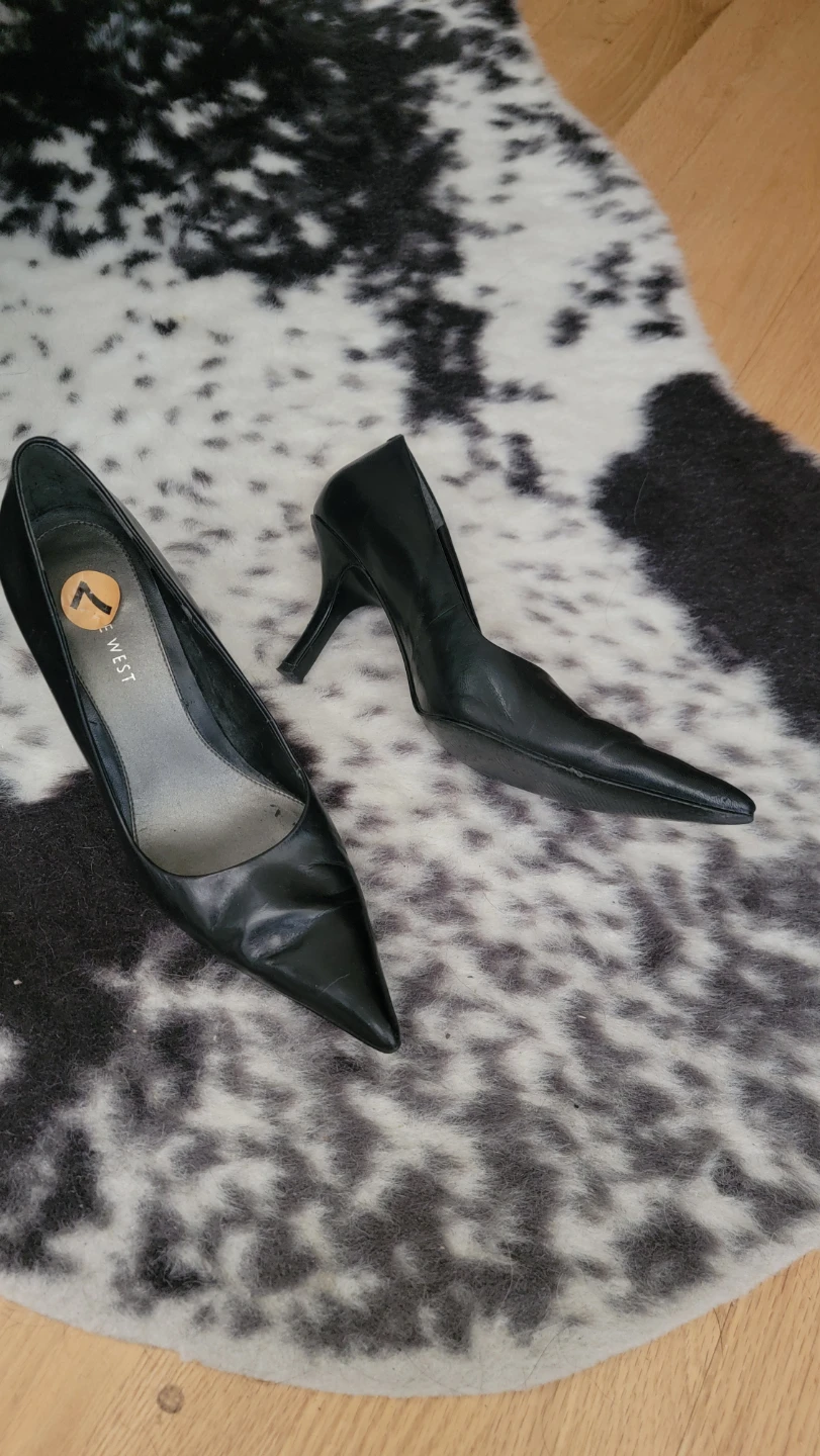 Nine West Black Pointed Toe Heels Size 7 - photo 3