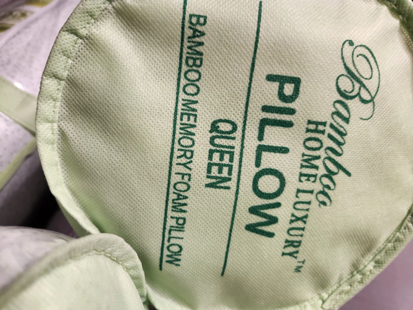 Cooling Bamboo Memory Foam Pillow - Queen Size - photo 4