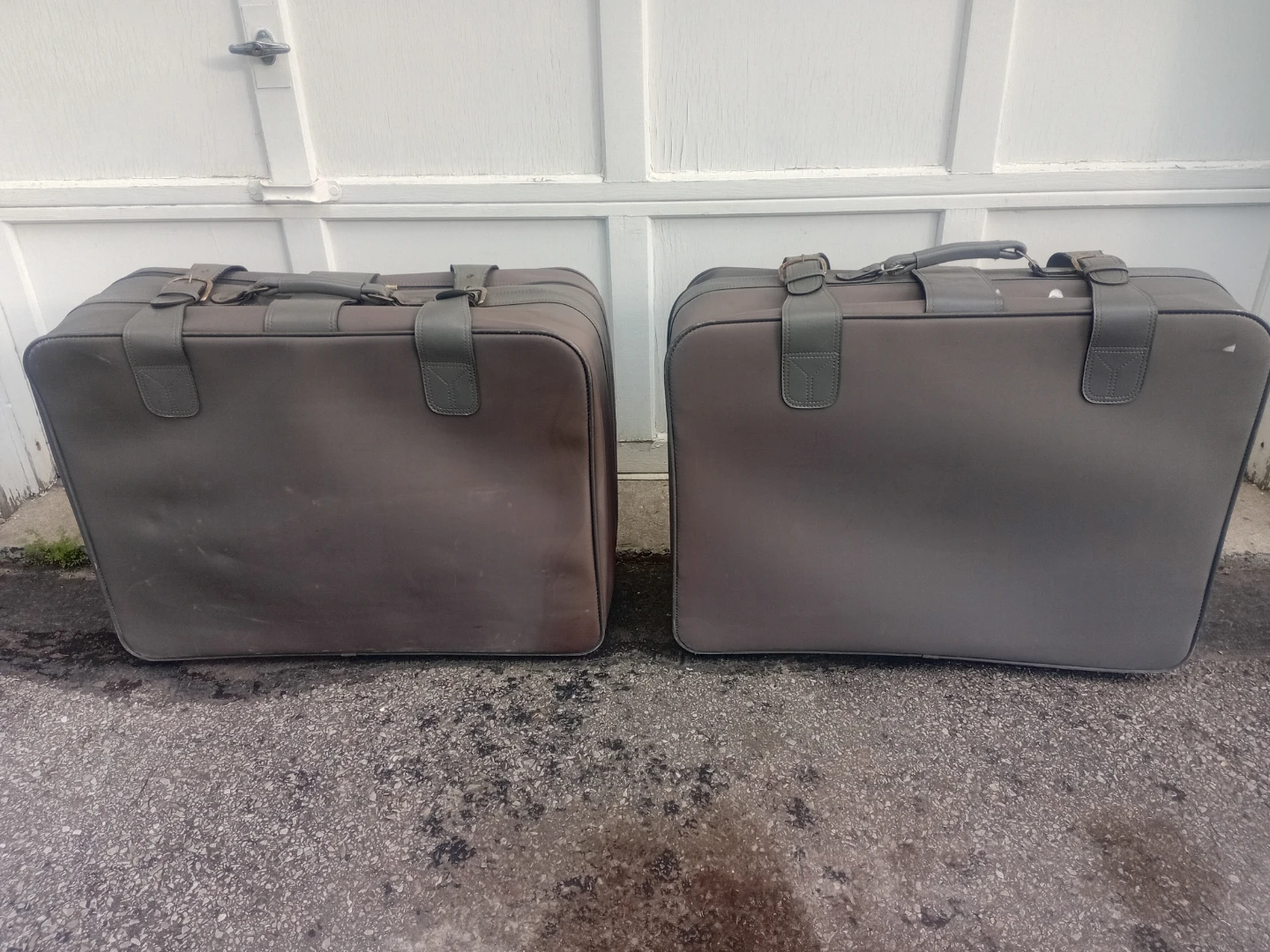 Vintage Luggage Set - Two Suitcases - photo 4