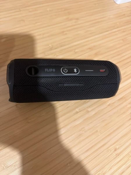 Monster Speaker $150 retail Bluetooth 20 hour