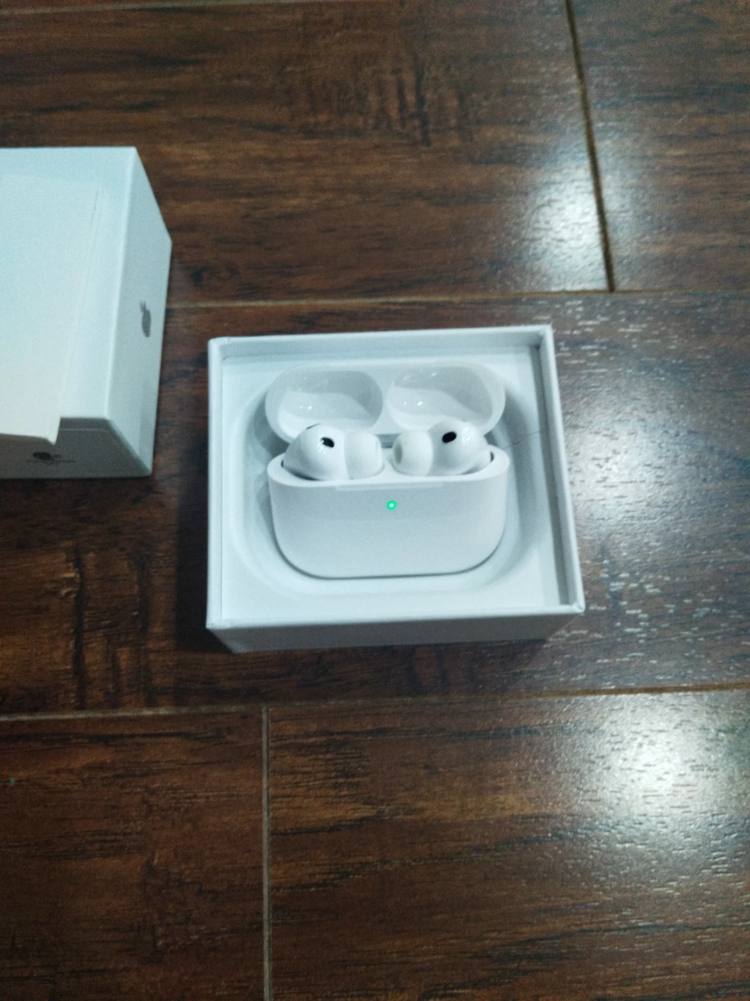 Apple AirPods Pro 3 - photo 3