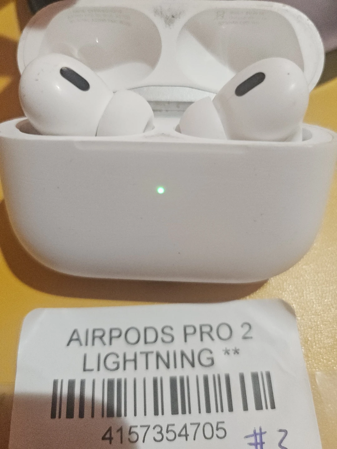 Apple AirPods Pro (2nd generation) with Lightning Charging Case - photo 5