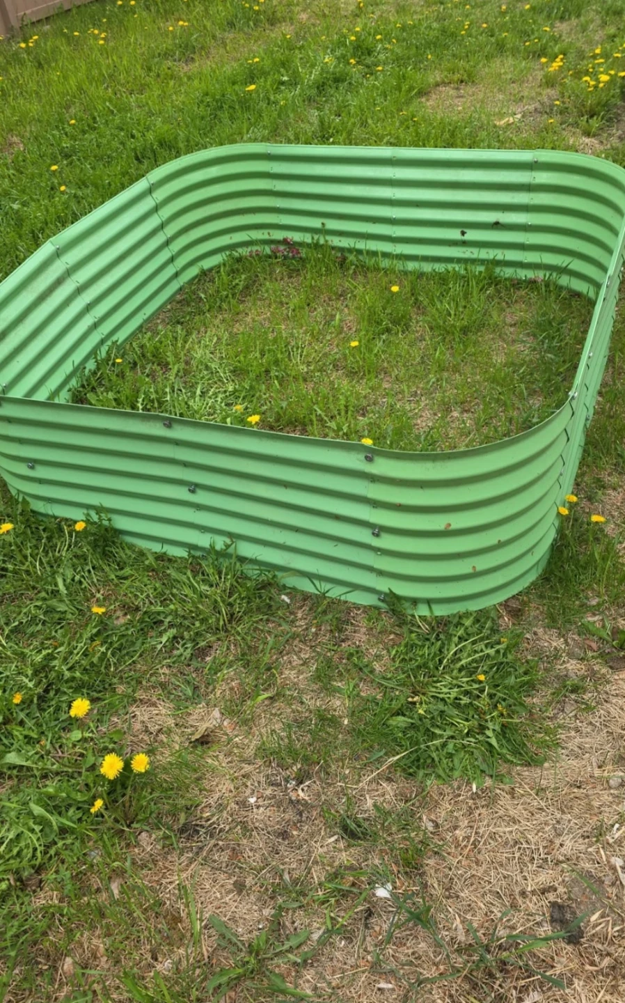 Green Metal Raised Garden Bed