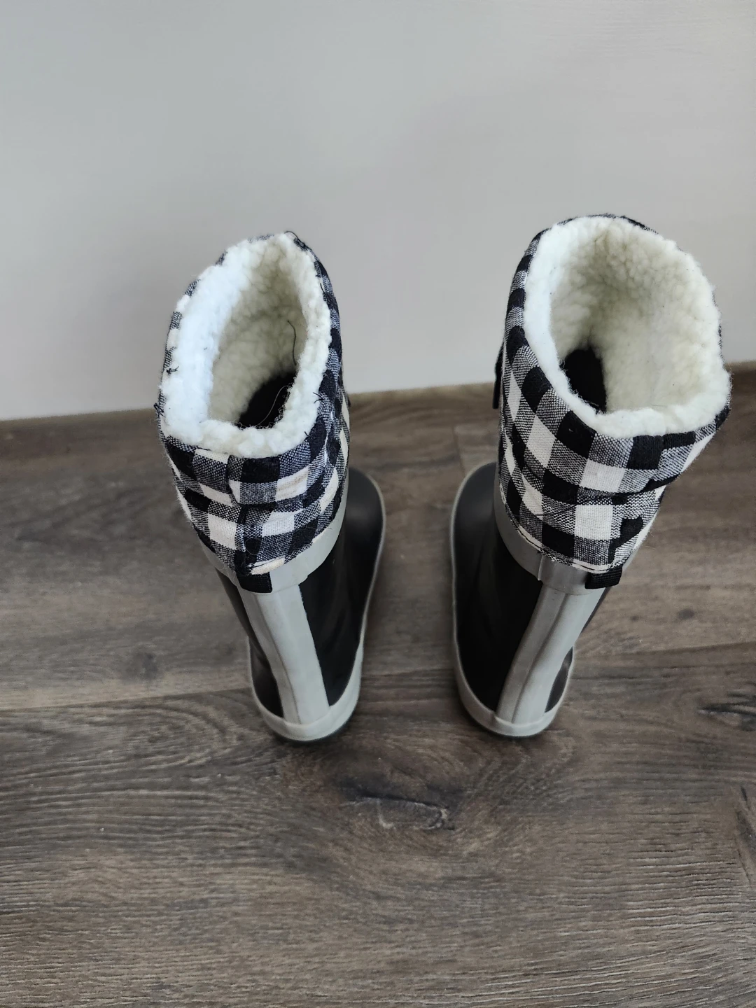 Girls rain boots with plaid cuff - Size 8 ⚽️ - photo 2