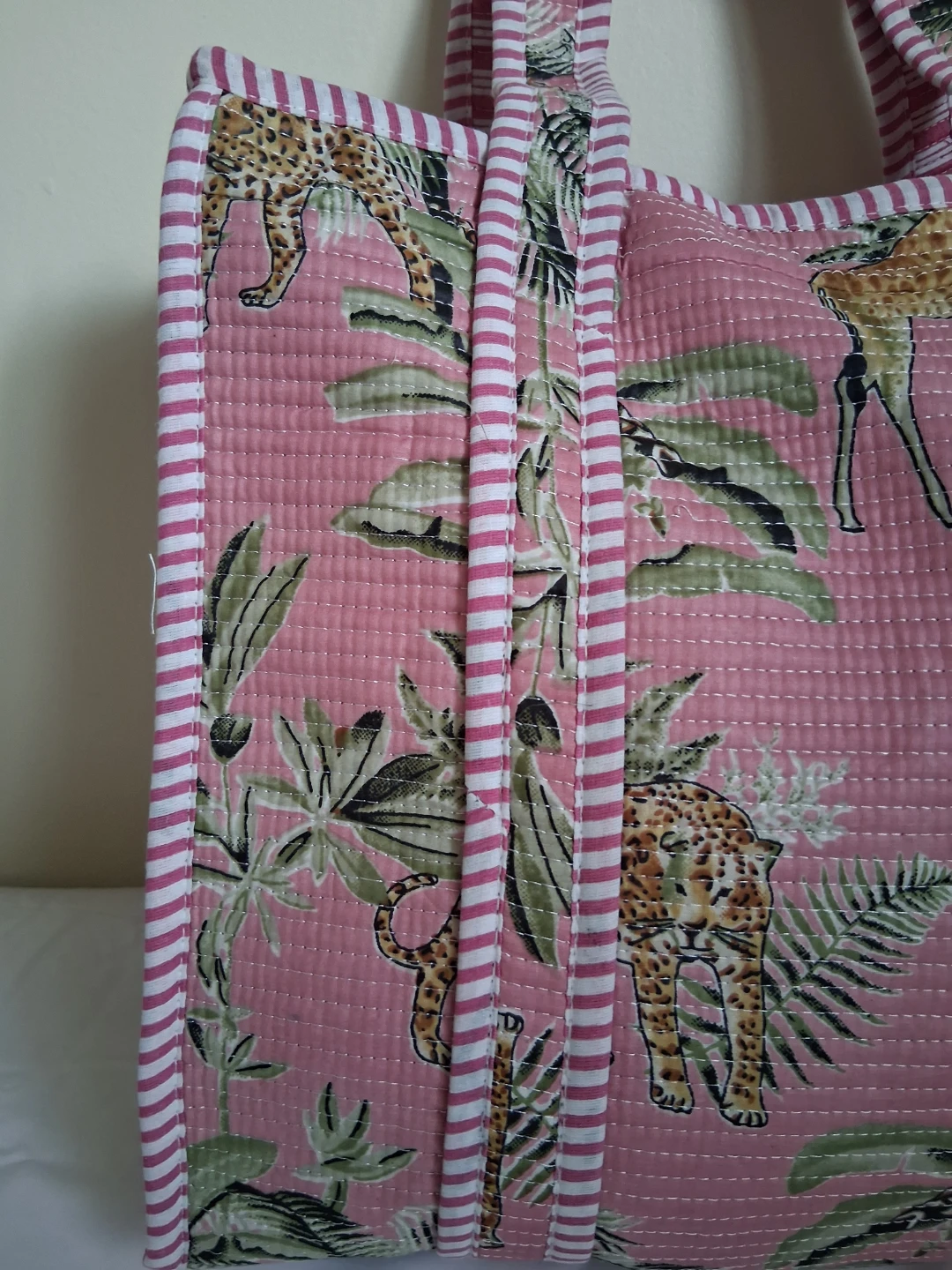 NEW QUILTED TOTE BAG WITH GIRAFFE AND LEOPARD PRINT - photo 4