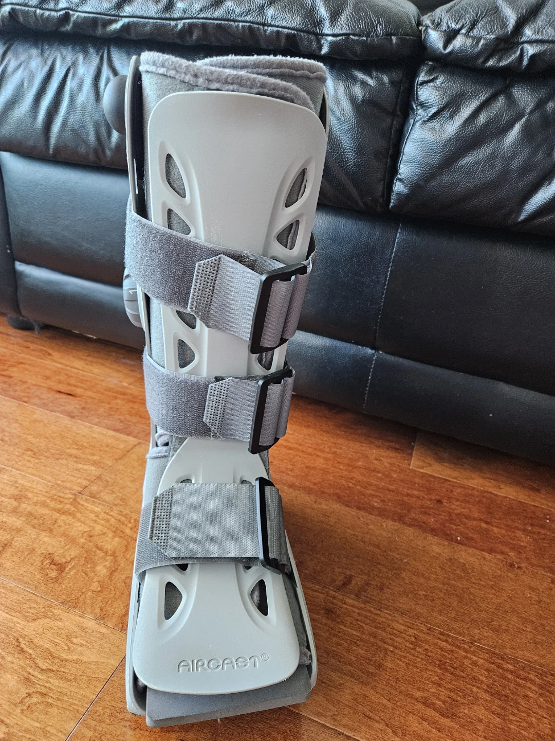 Aircast Walker Boot size small - photo 5