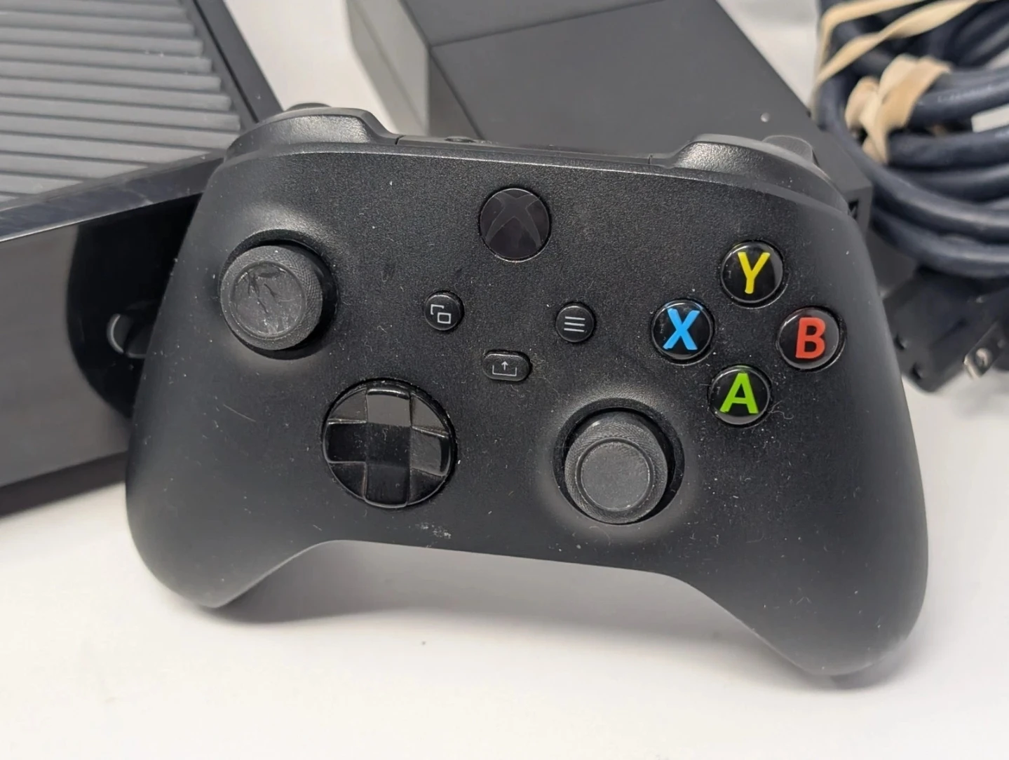 Xbox One Console Bundle with Controller and Power Brick - photo 3