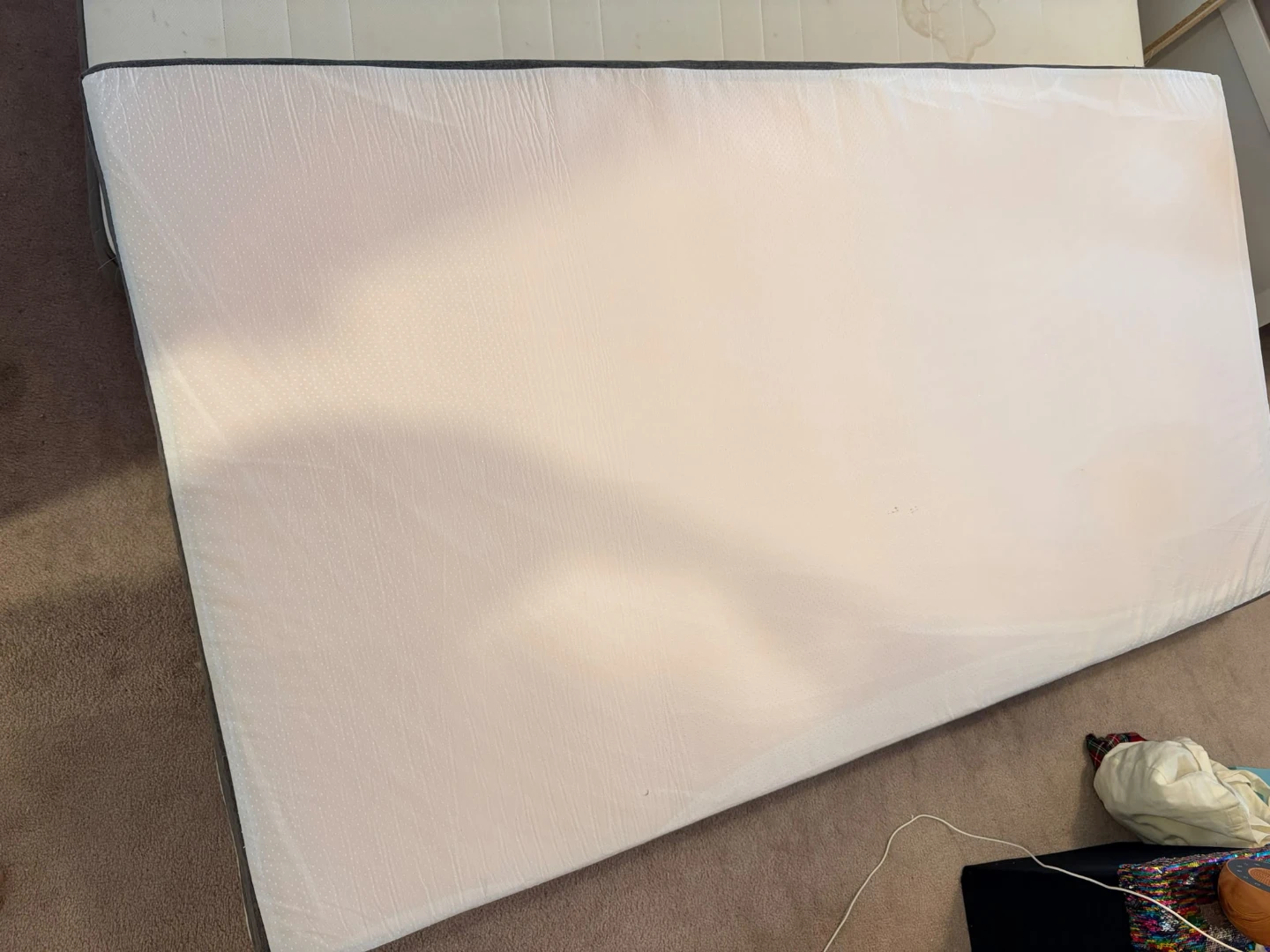 White Mattress partly memory foam - photo 2