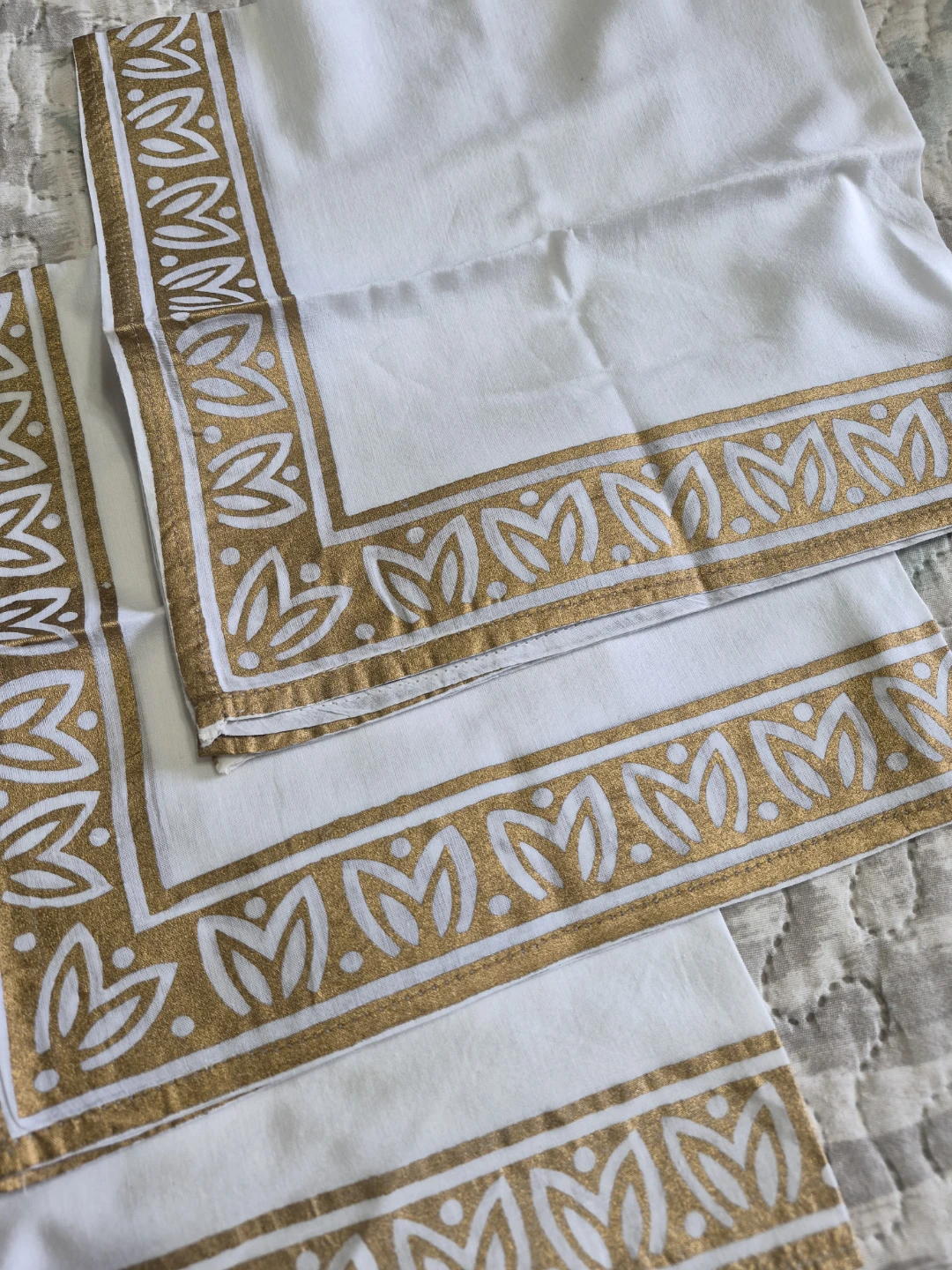 Beautiful Set of 6 Linen Nakpins etc. - photo 2