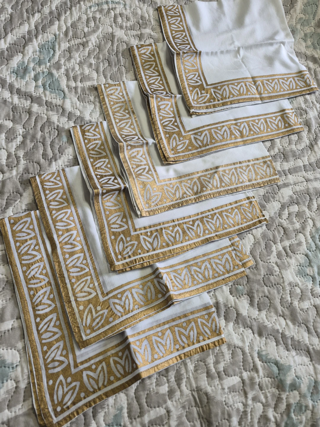 Beautiful Set of 6 Linen Nakpins etc. - photo 3